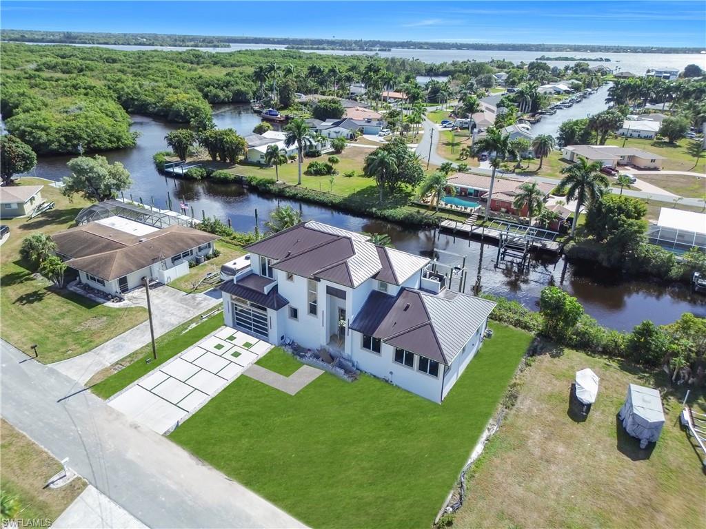 YACHT CLUB COLONY - Residential