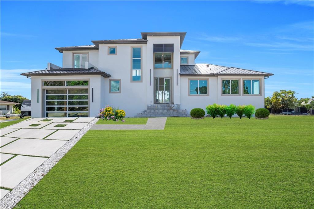 YACHT CLUB COLONY - Residential