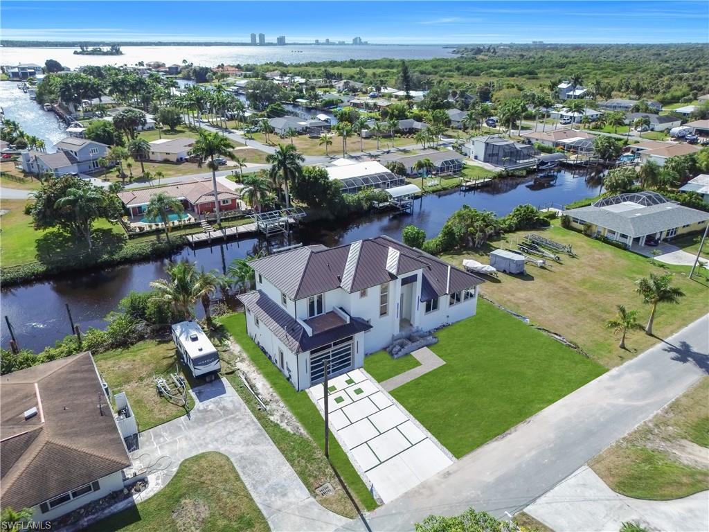 YACHT CLUB COLONY - Residential