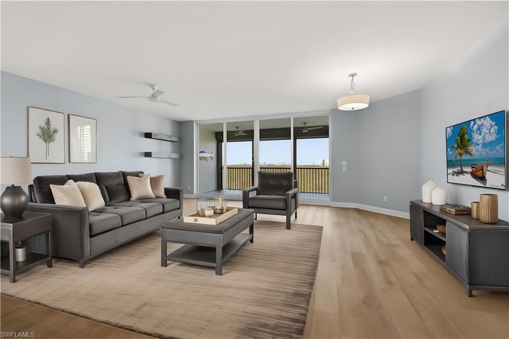425 Cove Tower Dr 703