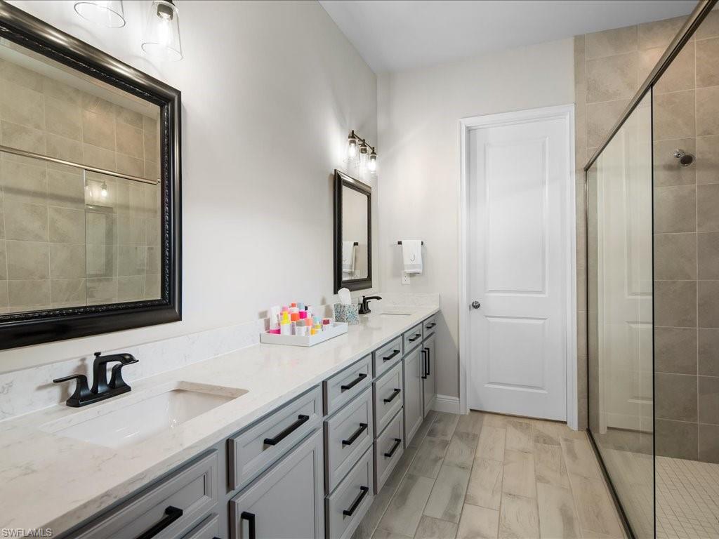 COMPASS LANDING - Residential