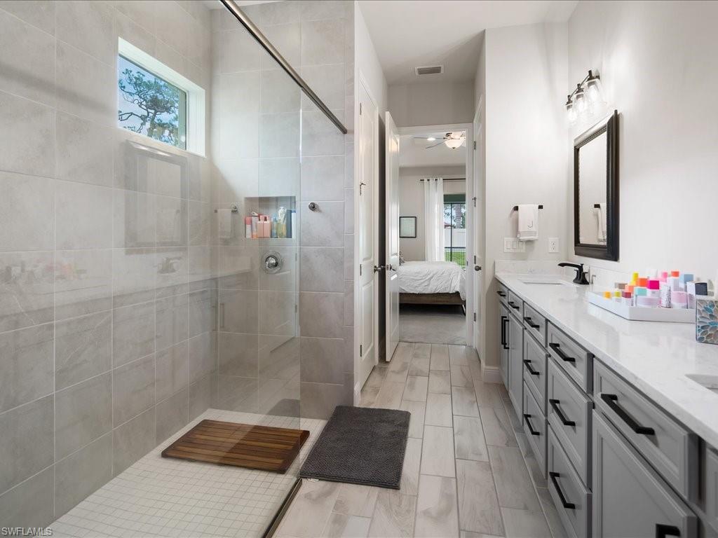 COMPASS LANDING - Residential