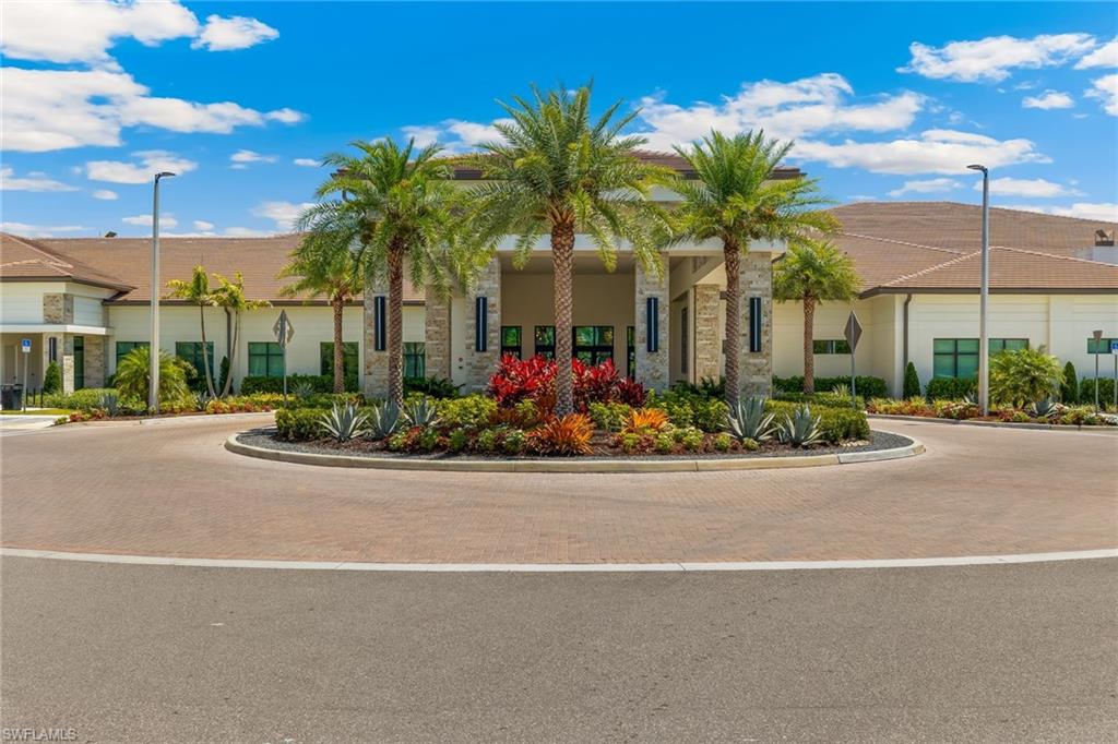 VALENCIA TRAILS - Residential Lease