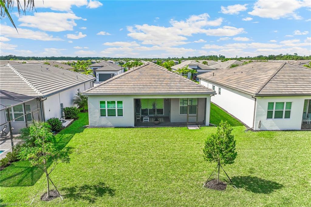 VALENCIA TRAILS - Residential Lease