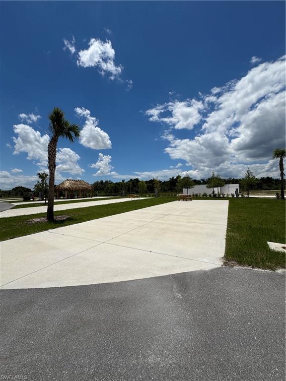 PALM BREEZE - Land