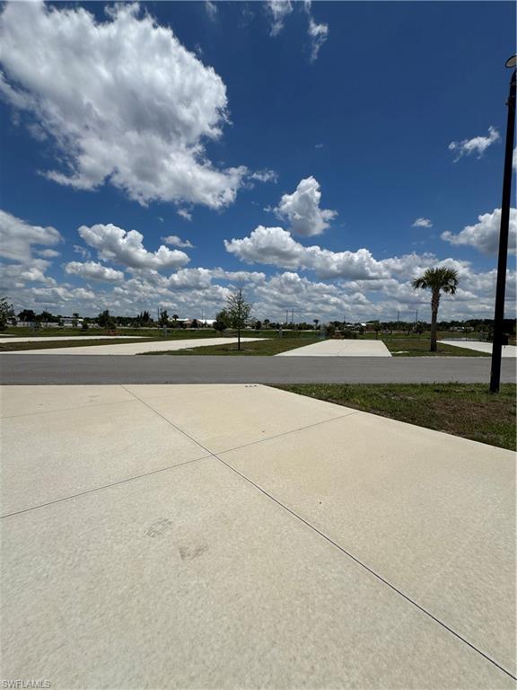 PALM BREEZE - Land