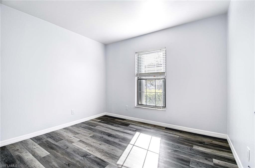 GREENWOOD VILLAGE AT KINGS LAKE - Residential