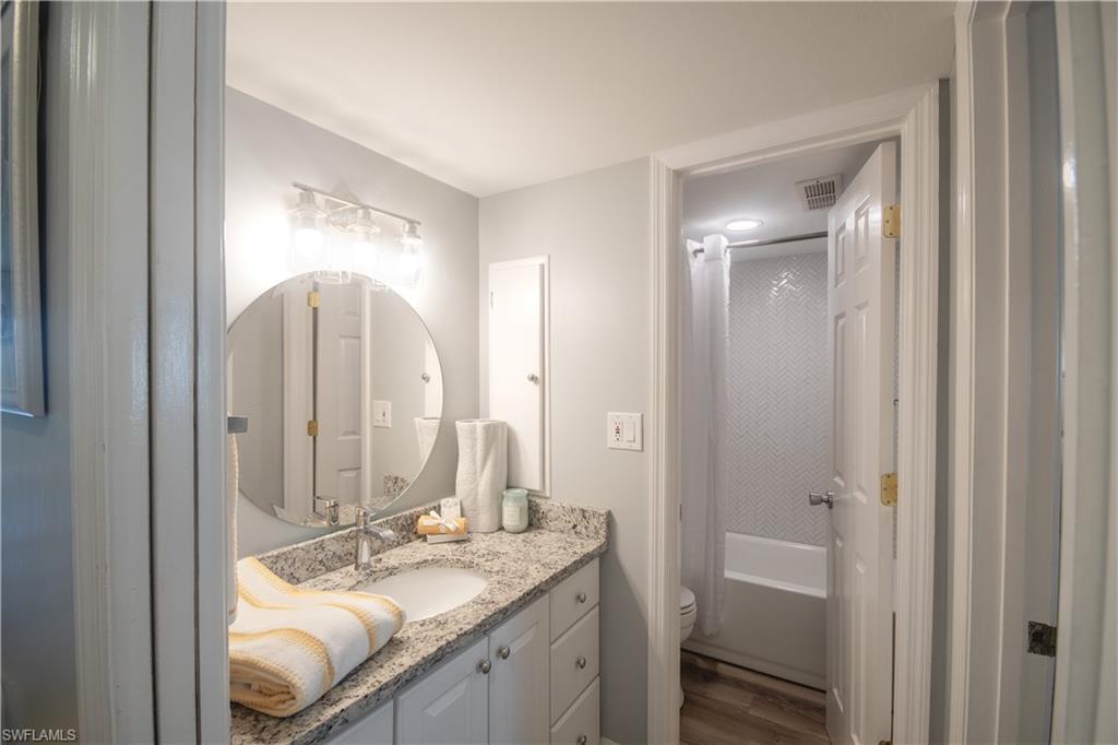 TENNIS VILLAS - Residential