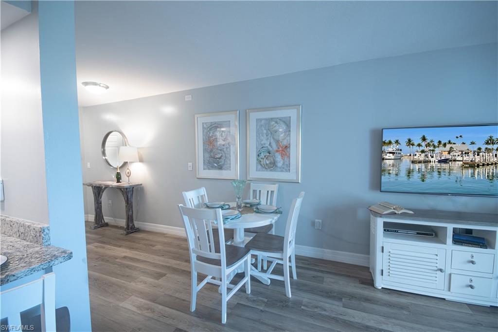 TENNIS VILLAS - Residential