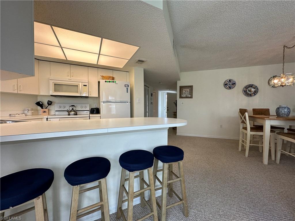 481 Quail Forest BLVD B302
