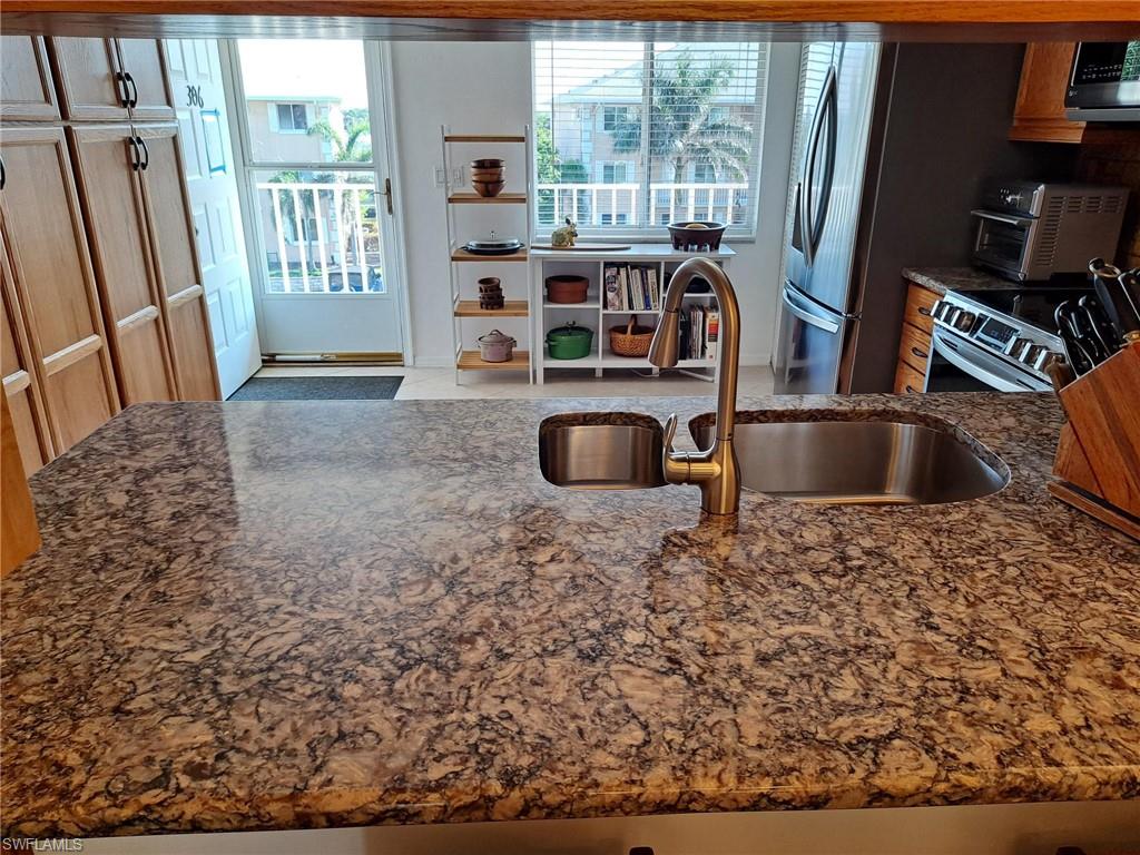 NAPLES SANDPIPER BAY CLUB - Residential