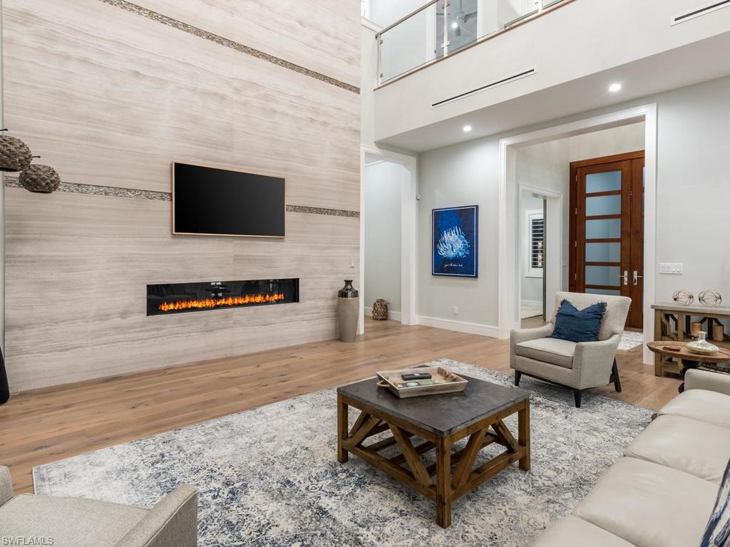 PARK SHORE - Residential