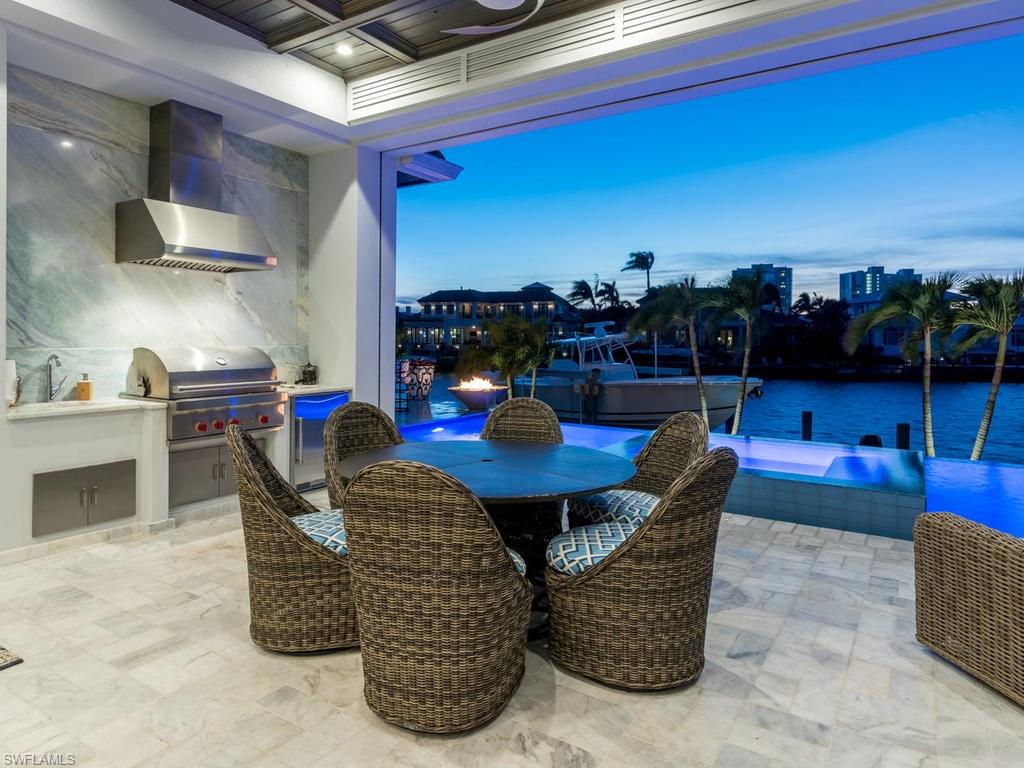 PARK SHORE - Residential