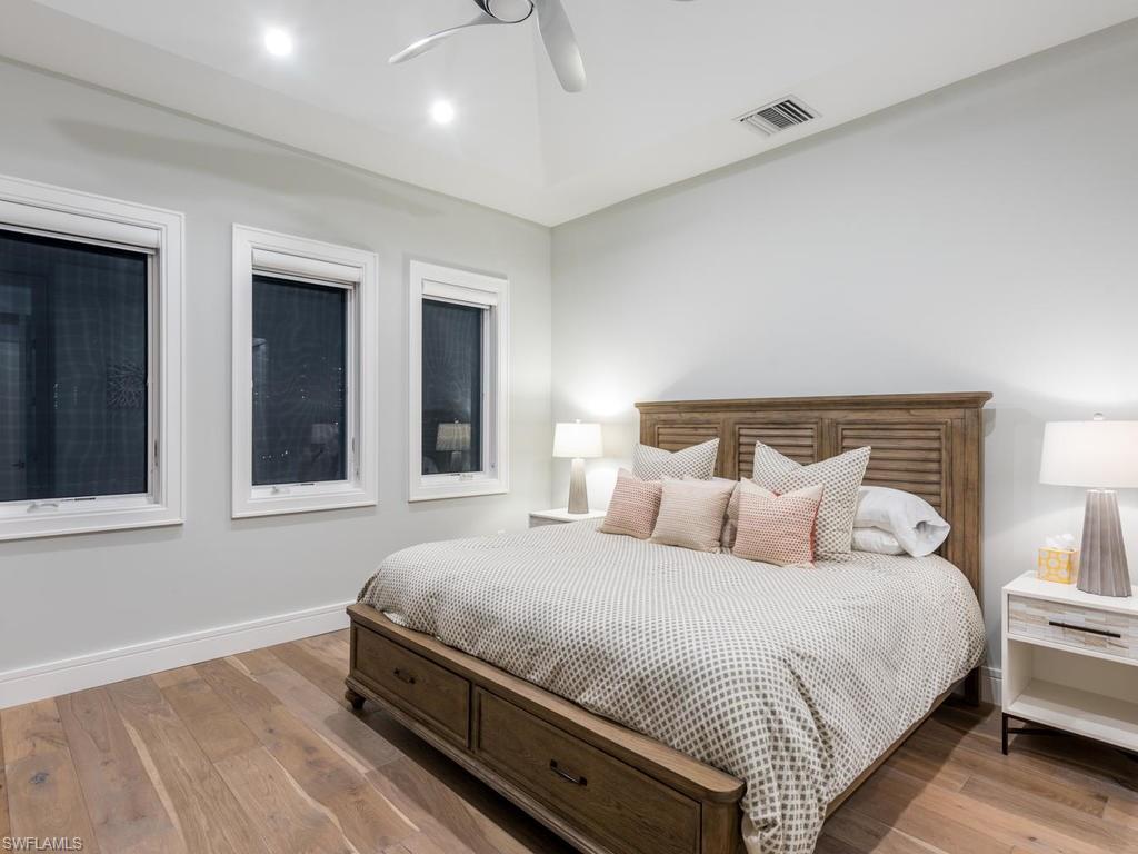 PARK SHORE - Residential