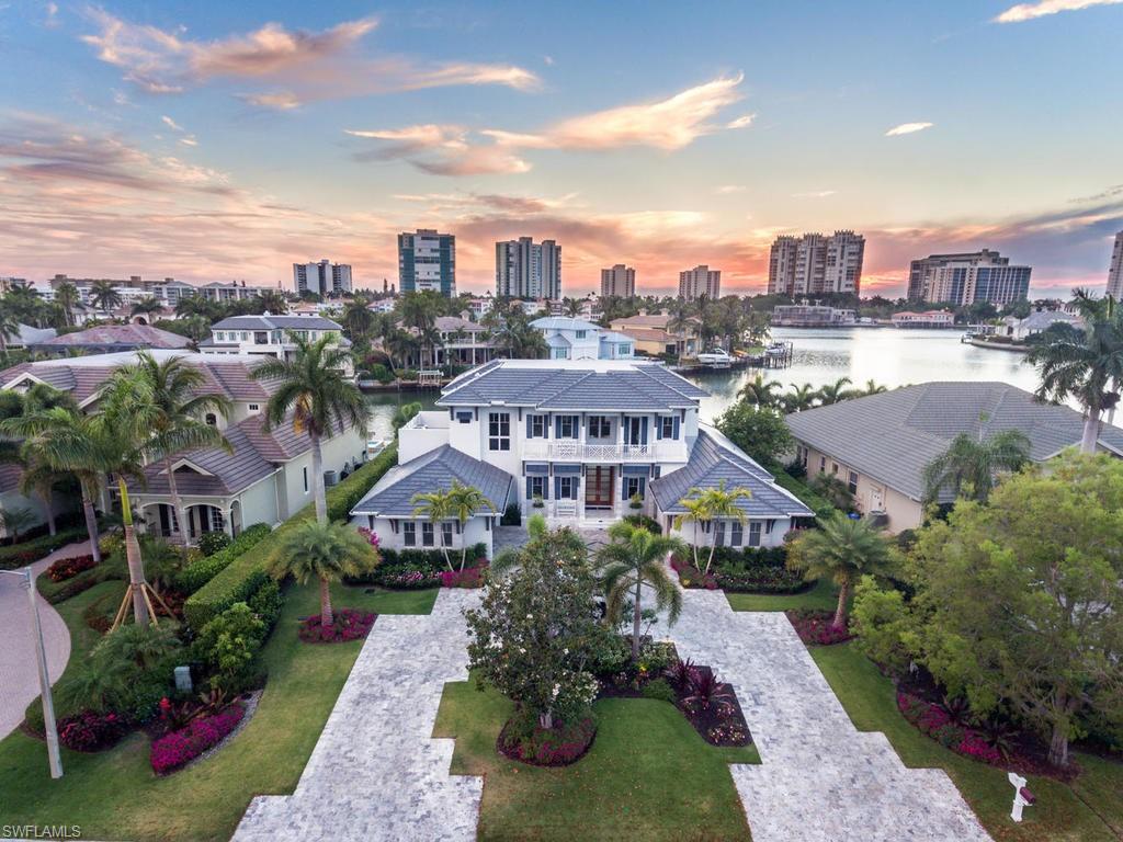 PARK SHORE - Residential