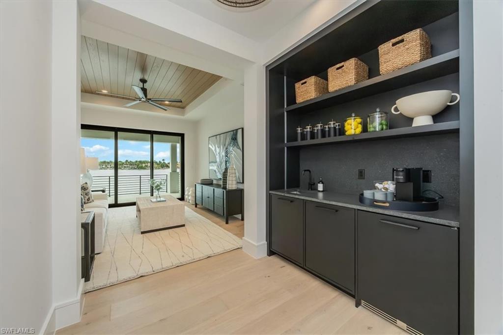 ROYAL HARBOR - Residential