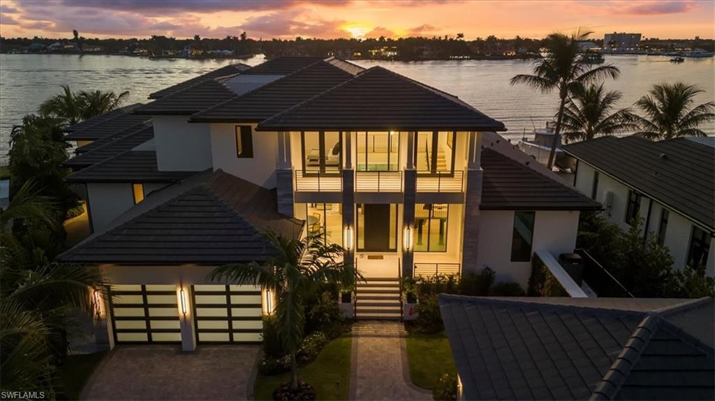 ROYAL HARBOR - Residential