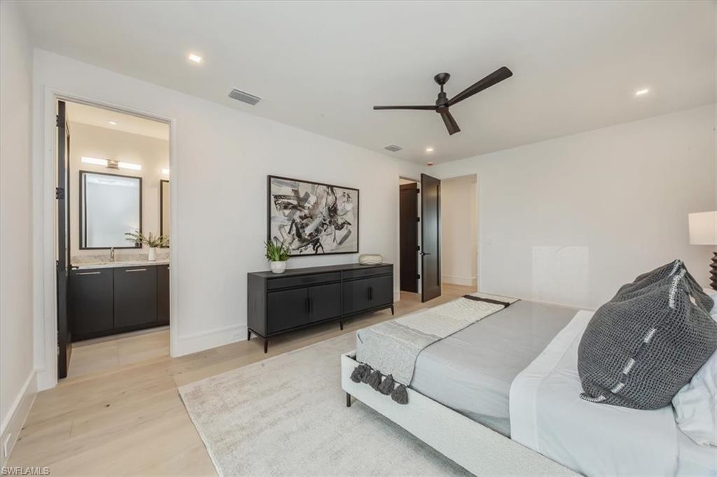 ROYAL HARBOR - Residential