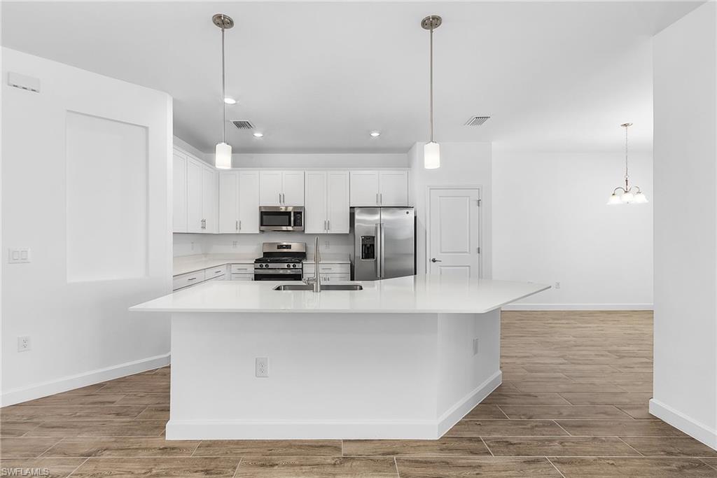 VERDANA VILLAGE - Residential Lease