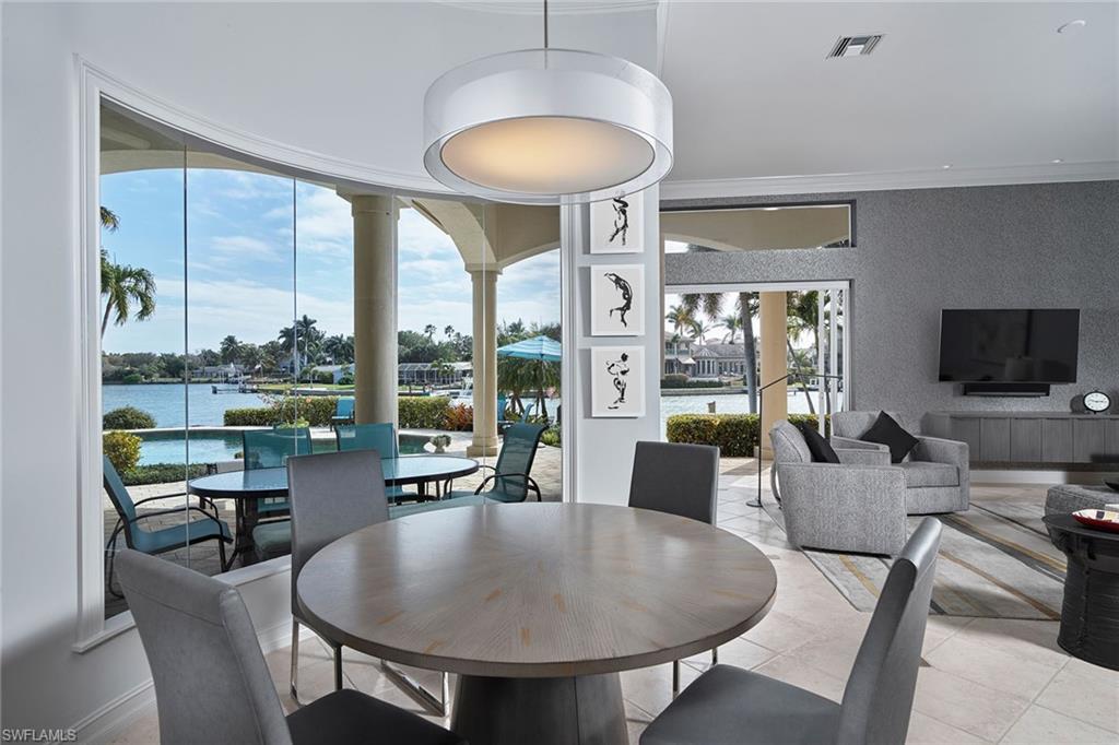 MOORINGS - Residential