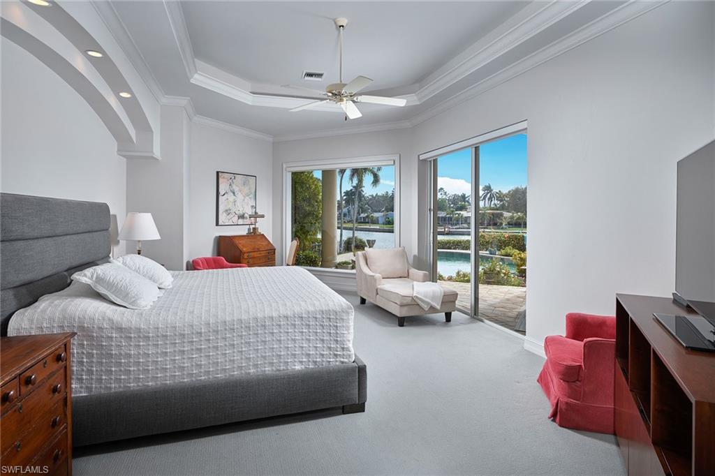 MOORINGS - Residential