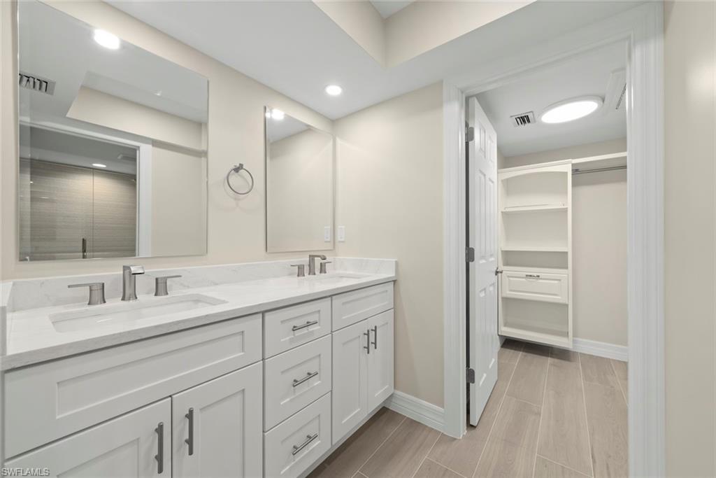 SUNSET SOUTH CONDO - Residential