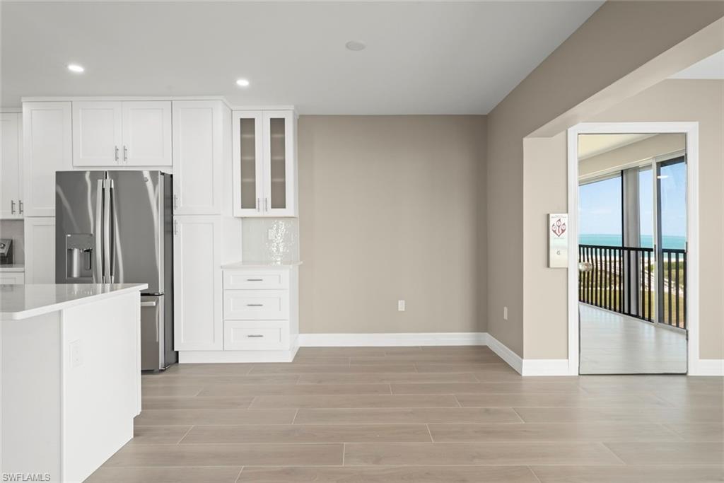 SUNSET SOUTH CONDO - Residential