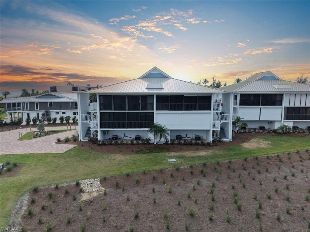 SUNSET SOUTH CONDO - Residential