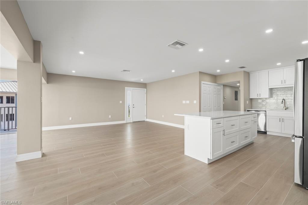 SUNSET SOUTH CONDO - Residential