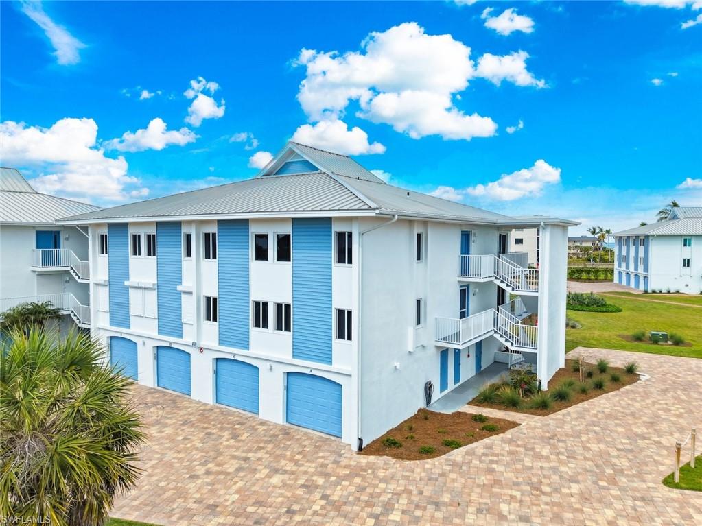 SUNSET SOUTH CONDO - Residential