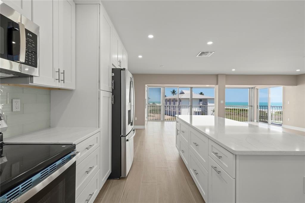 SUNSET SOUTH CONDO - Residential