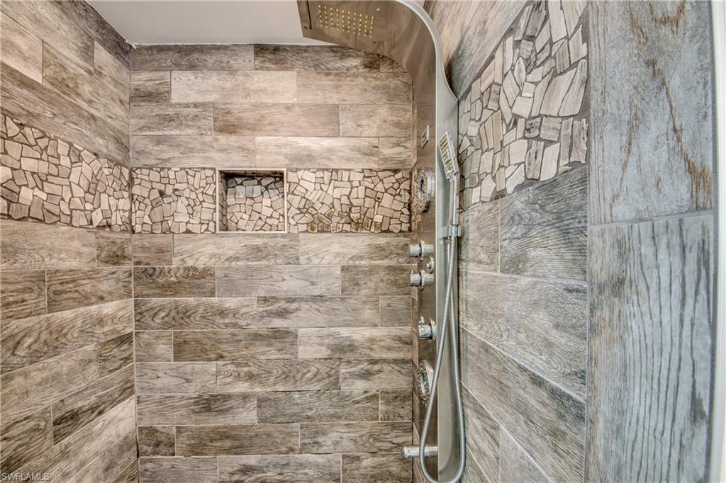 HIGH POINT PLACE - Residential