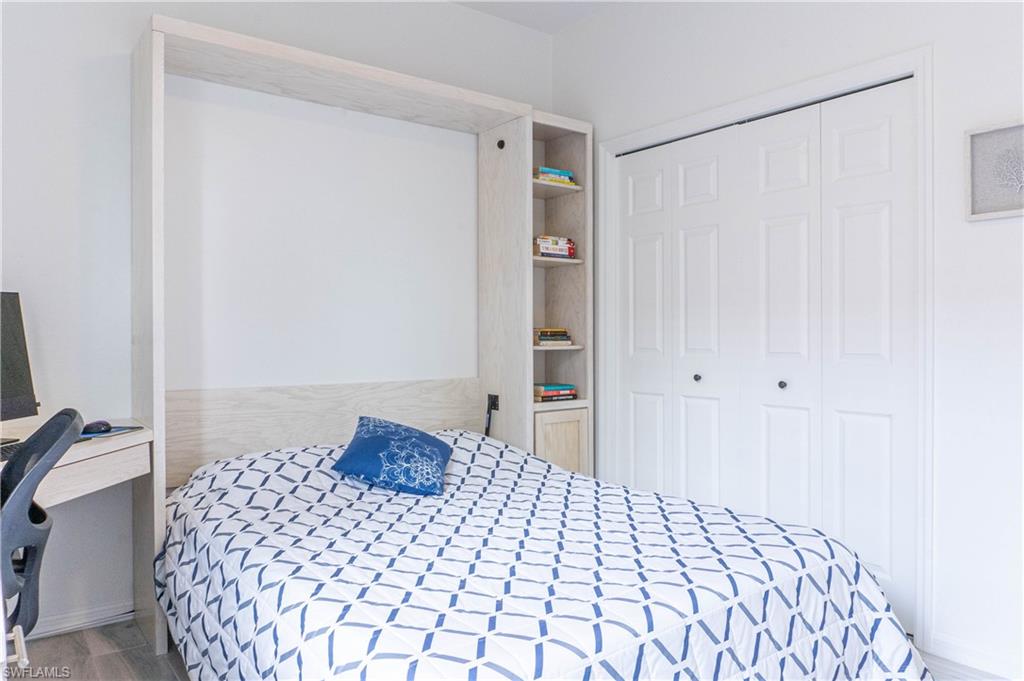 REFLECTION LAKES OF NAPLES - Residential