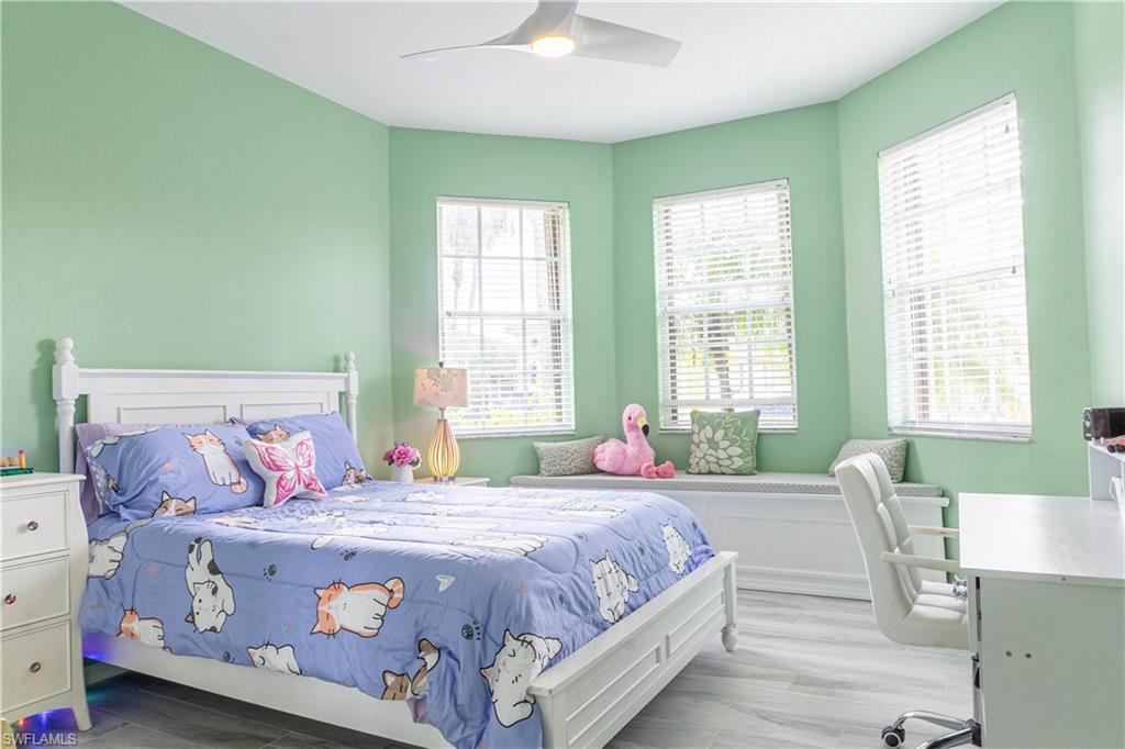 REFLECTION LAKES OF NAPLES - Residential