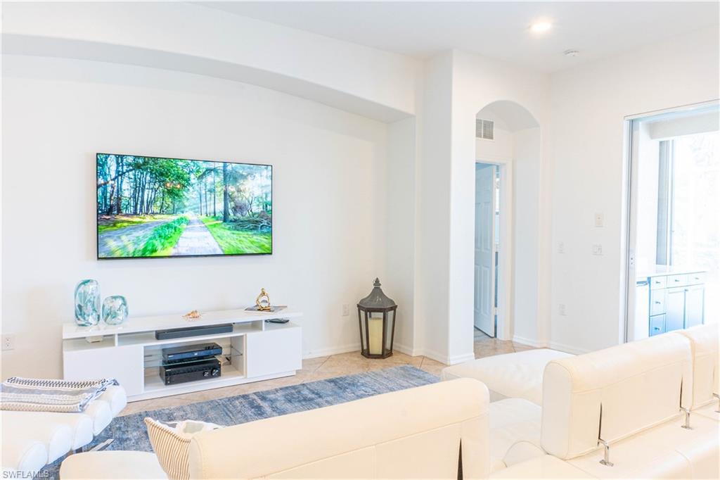 REFLECTION LAKES OF NAPLES - Residential