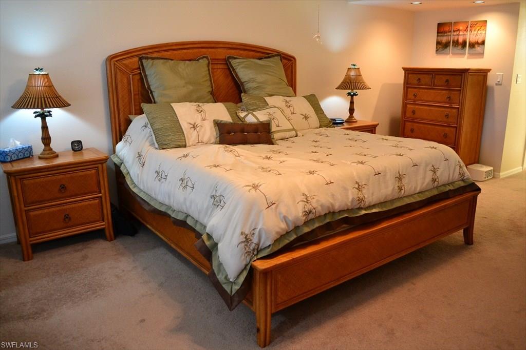 COMMODORE CONDO - Residential