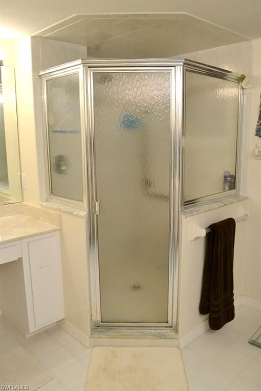 COMMODORE CONDO - Residential