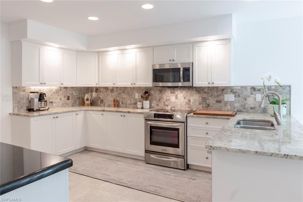 GOLDEN GATE ESTATES - Residential Lease