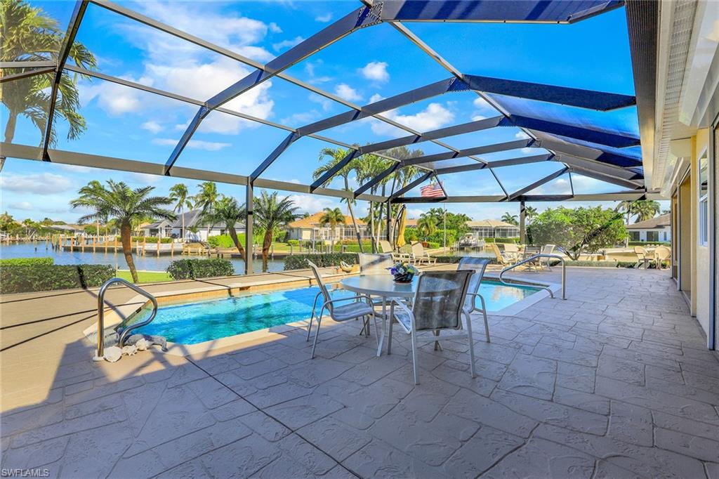 MARCO BEACH - Residential