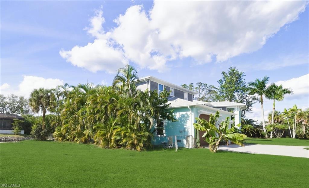 BONITA FARMS - Residential