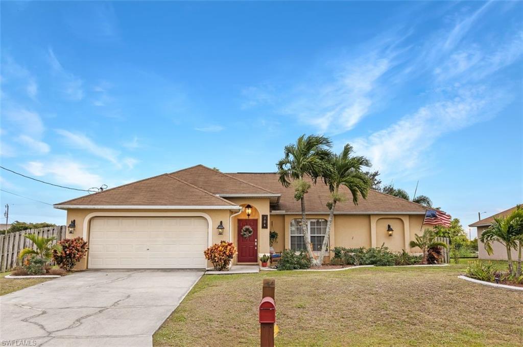 CAPE CORAL - Residential