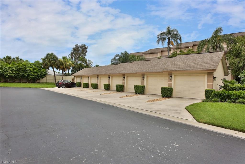 VILLAGE - Residential