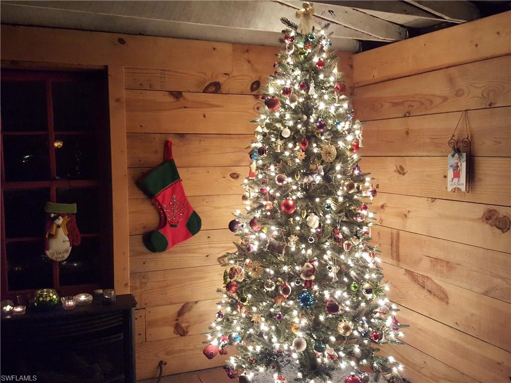 ACREAGE HEADER - Residential