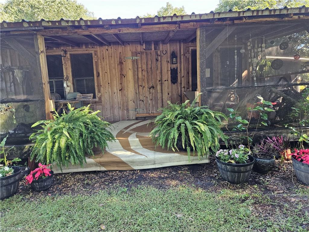 ACREAGE HEADER - Residential