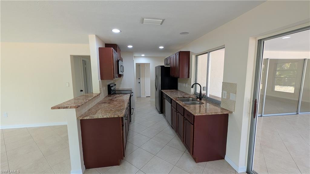 TANGLEWOOD - Residential