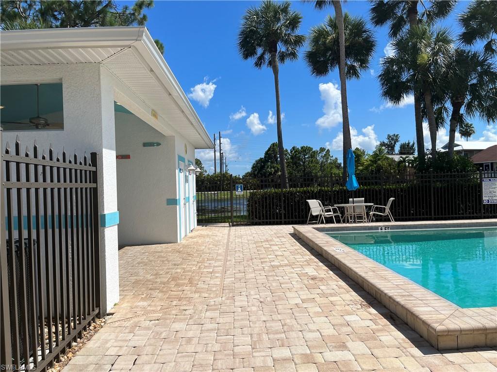 ISLAND PARK WOODS - Residential