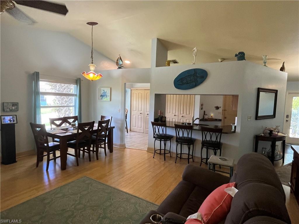 ISLAND PARK WOODS - Residential