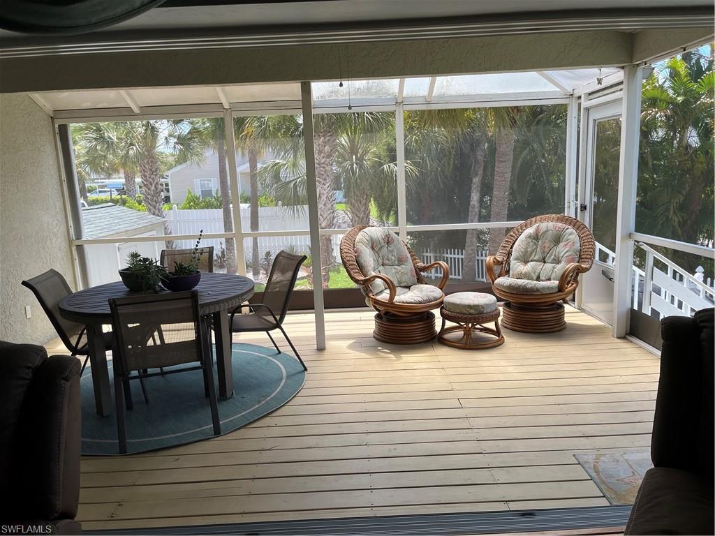 ISLAND PARK WOODS - Residential