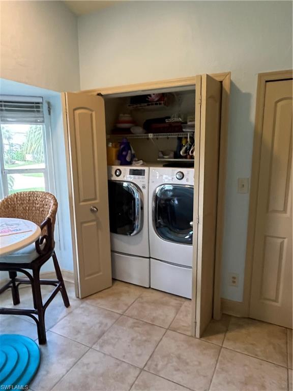 ISLAND PARK WOODS - Residential