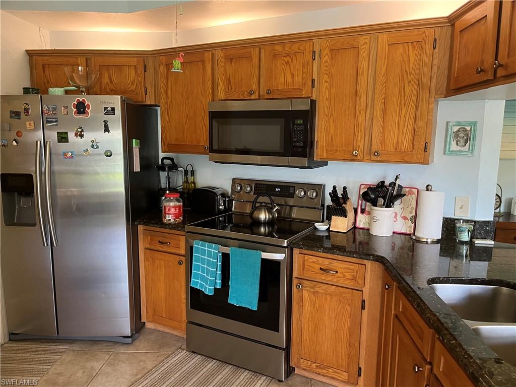 ISLAND PARK WOODS - Residential